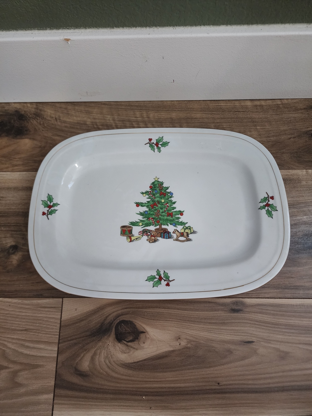 Vintage 1990s Tienshan Holiday Hostess Christmas Tree 14" Serving Platter